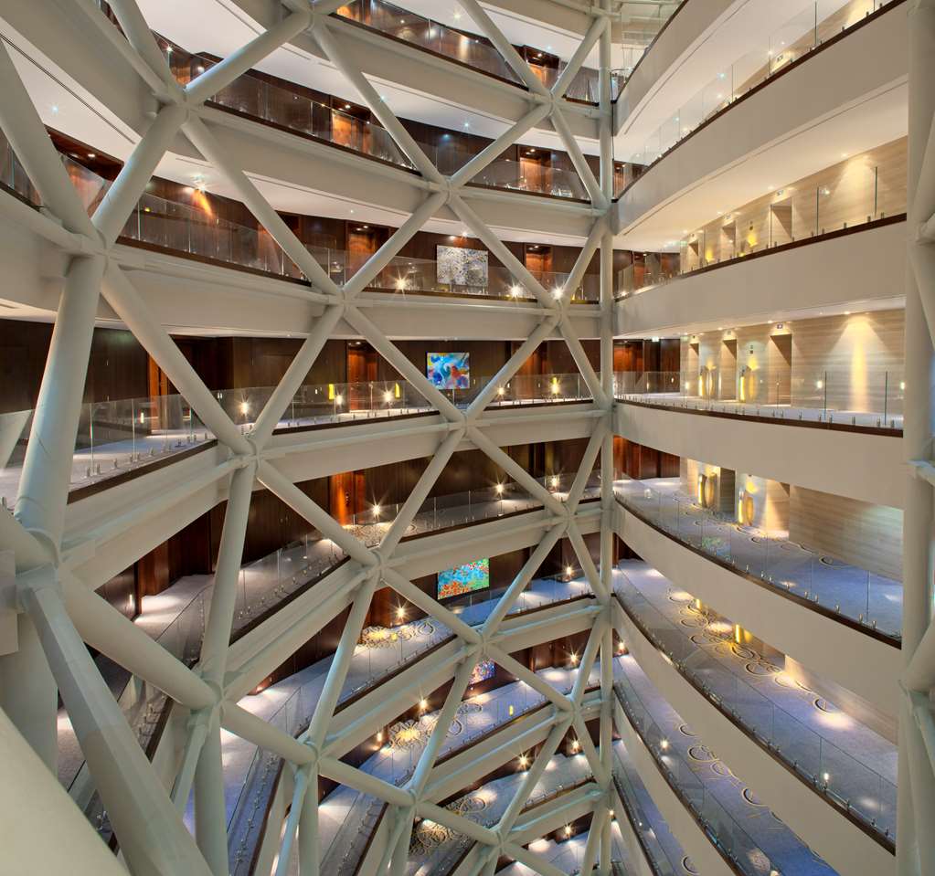 ANDAZ CAPITAL GATE ABU DHABI Lobby view