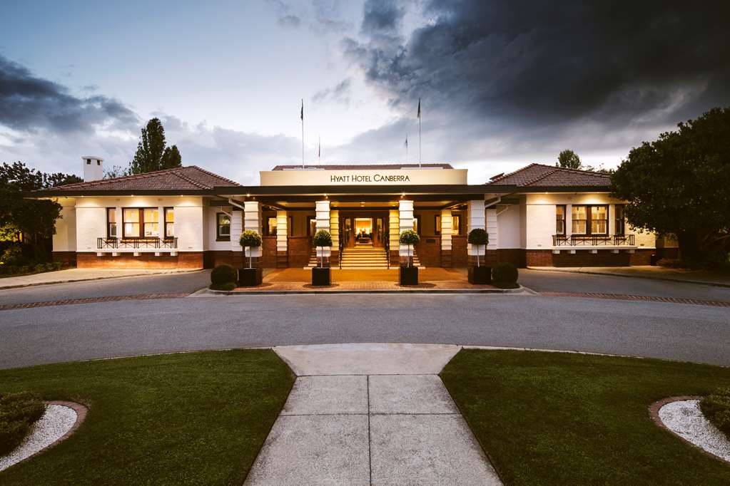 HYATT HOTEL CANBERRA - A PARK HYATT Exterior view