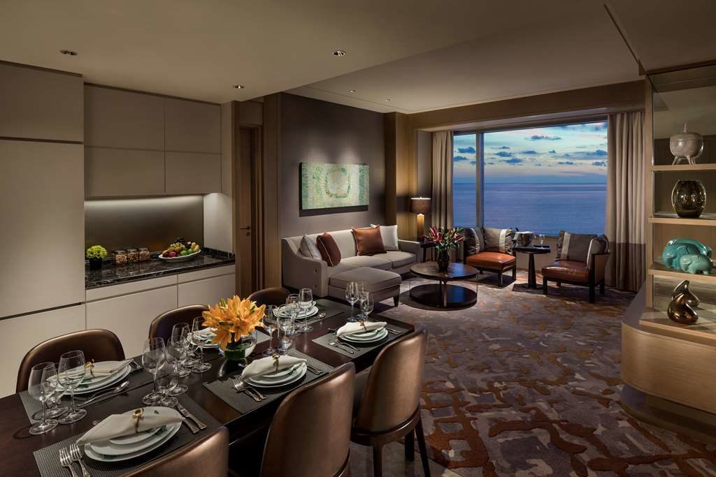 Shangri-La Hotel Colombo Two Bedroom Apartment Living Area