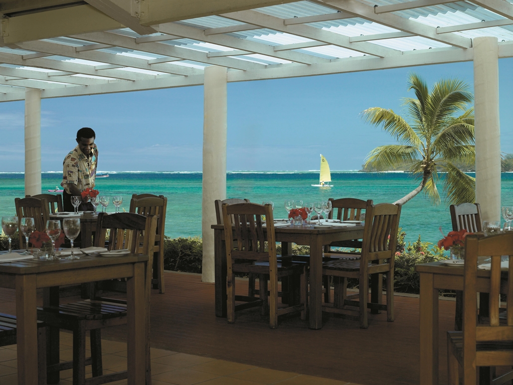 Shangri Las Fijian Resort and Spa Yanuca Beach Bar & Grill