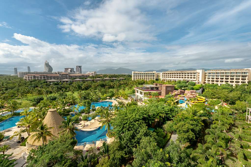 Shangri-Las Sanya Resort and Spa Hainan Shangri La Hotels Sanya Resort Spa Hainan Exterior Iconic Hotel Shot