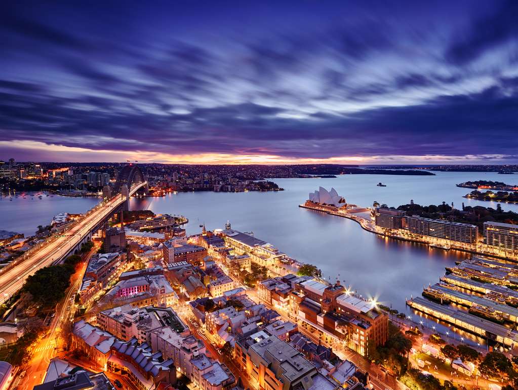 Shangri-La Hotel Sydney Vista exterior