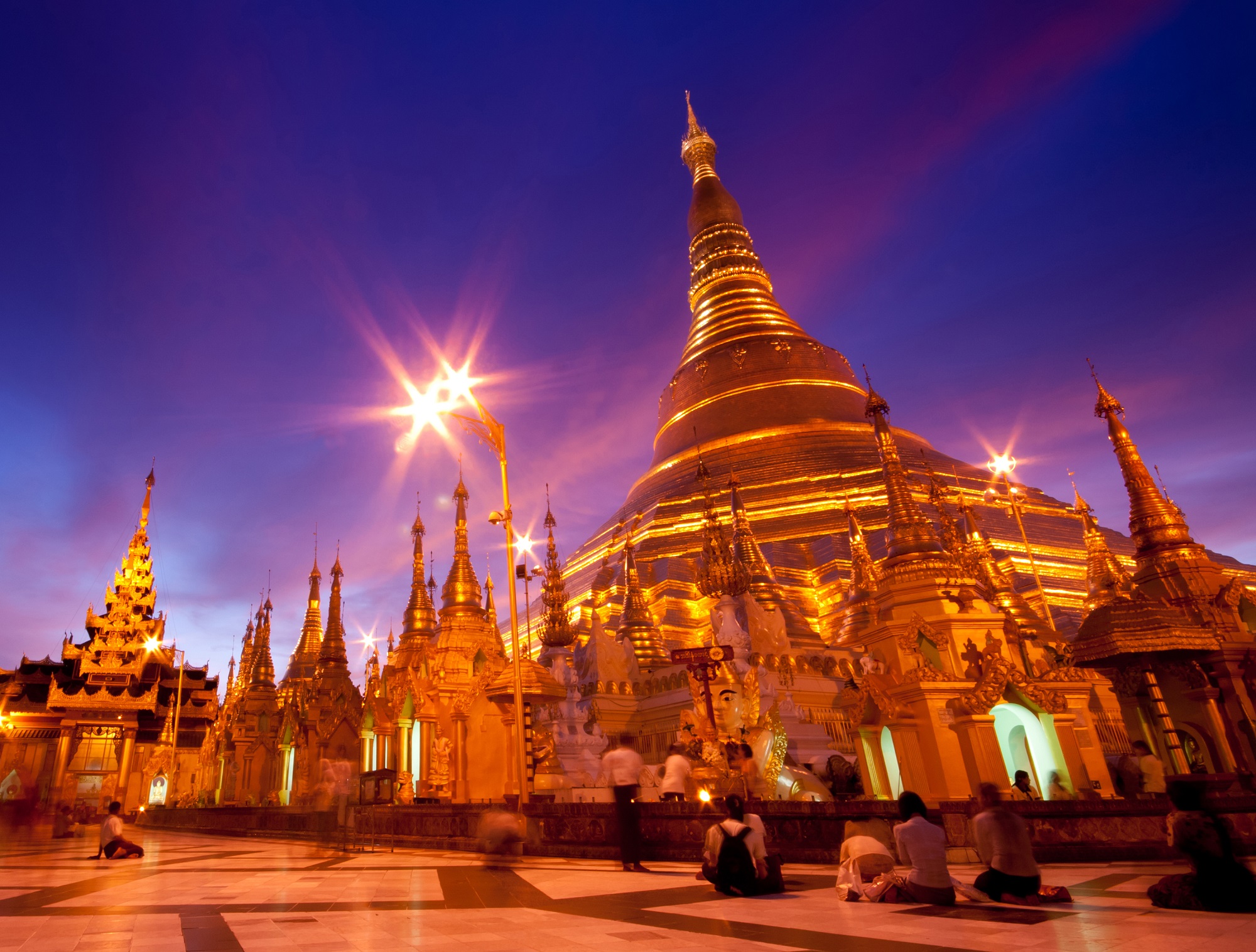 Spiritual Shwedagon Pagoda & Candle Lighting • Andaré