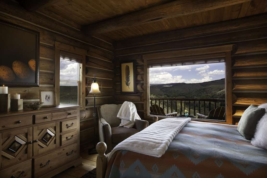 The Lodge and Spa At Brush Creek Ranch Saratoga Guest room