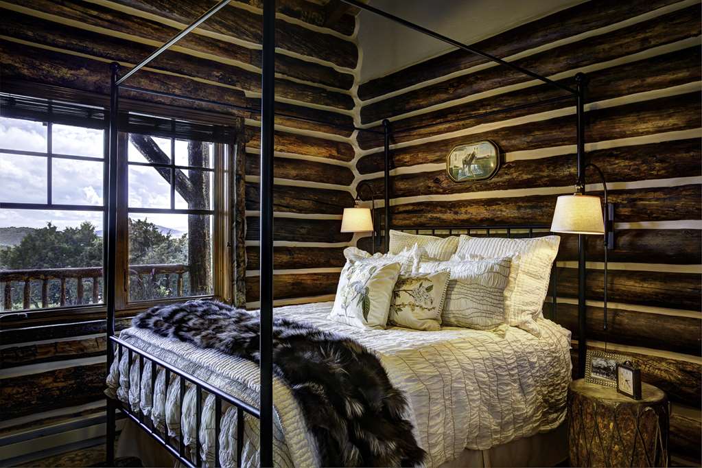 The Lodge and Spa At Brush Creek Ranch Saratoga Guest room