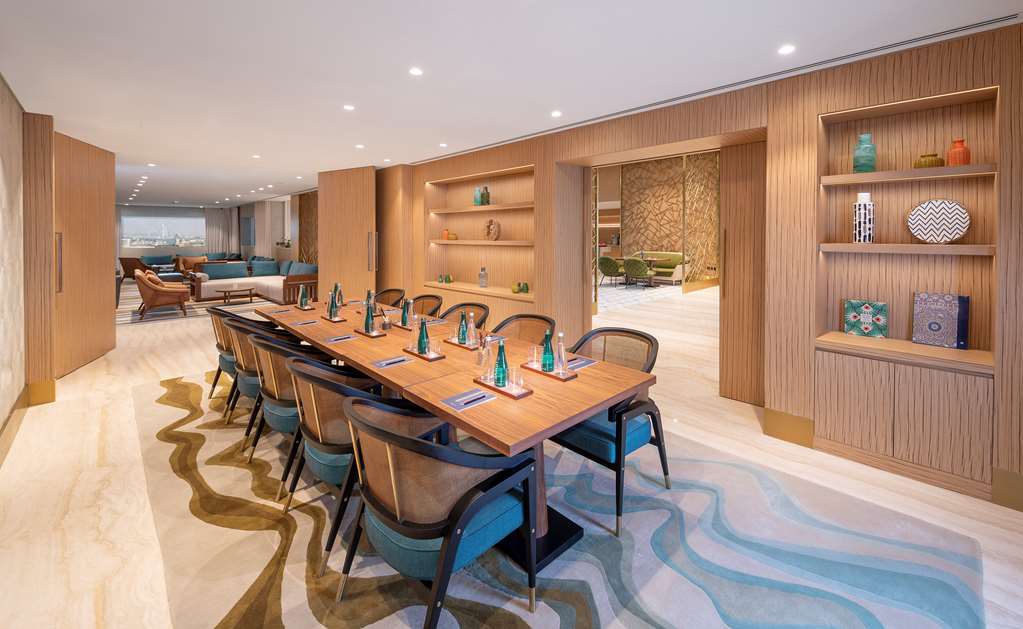 ANDAZ DUBAI THE PALM Meeting room