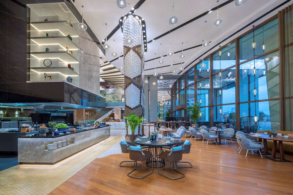 ANDAZ DUBAI THE PALM Restaurant