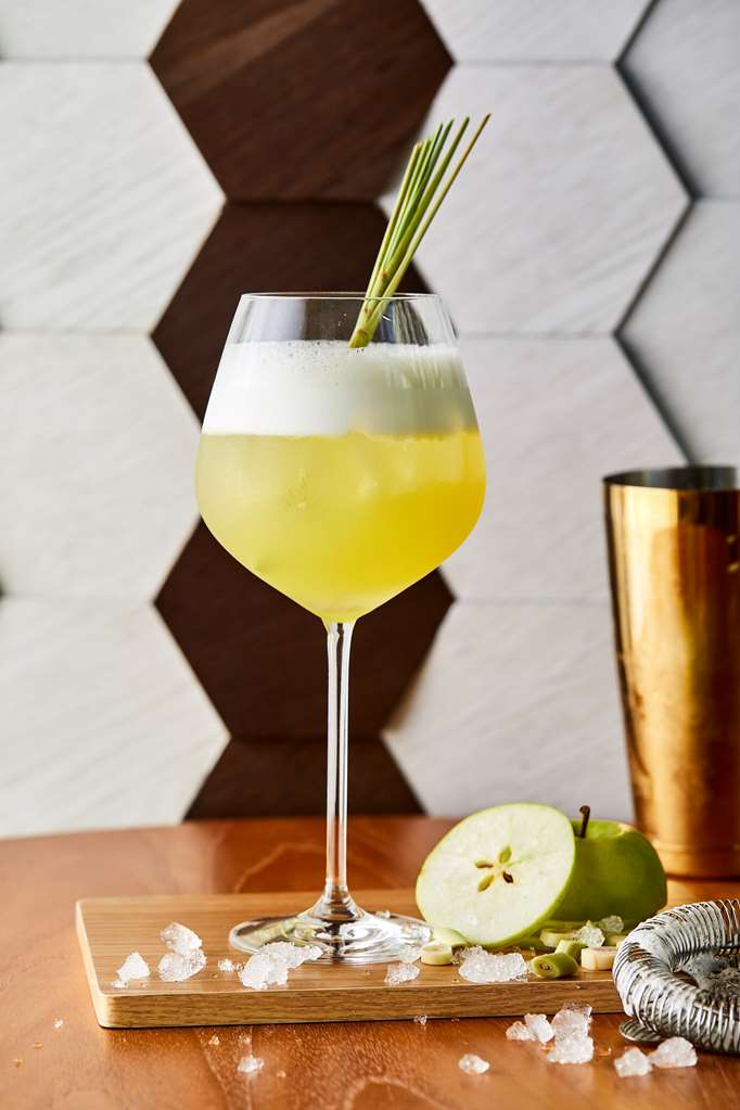 ANDAZ DUBAI THE PALM Restaurant