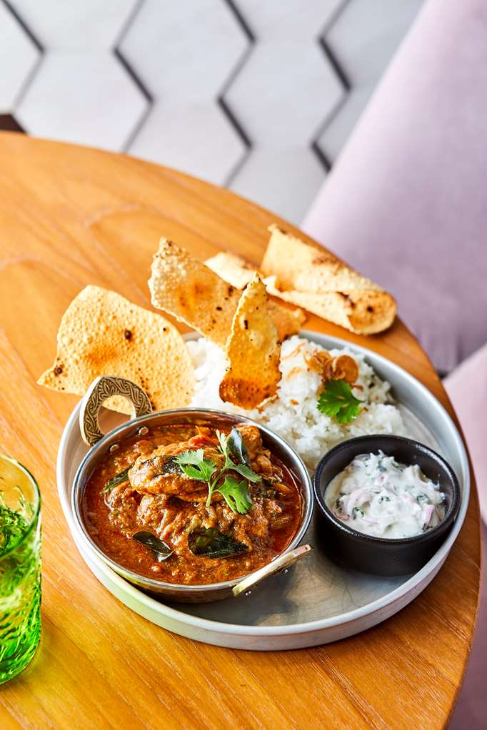 ANDAZ DUBAI THE PALM Restaurant