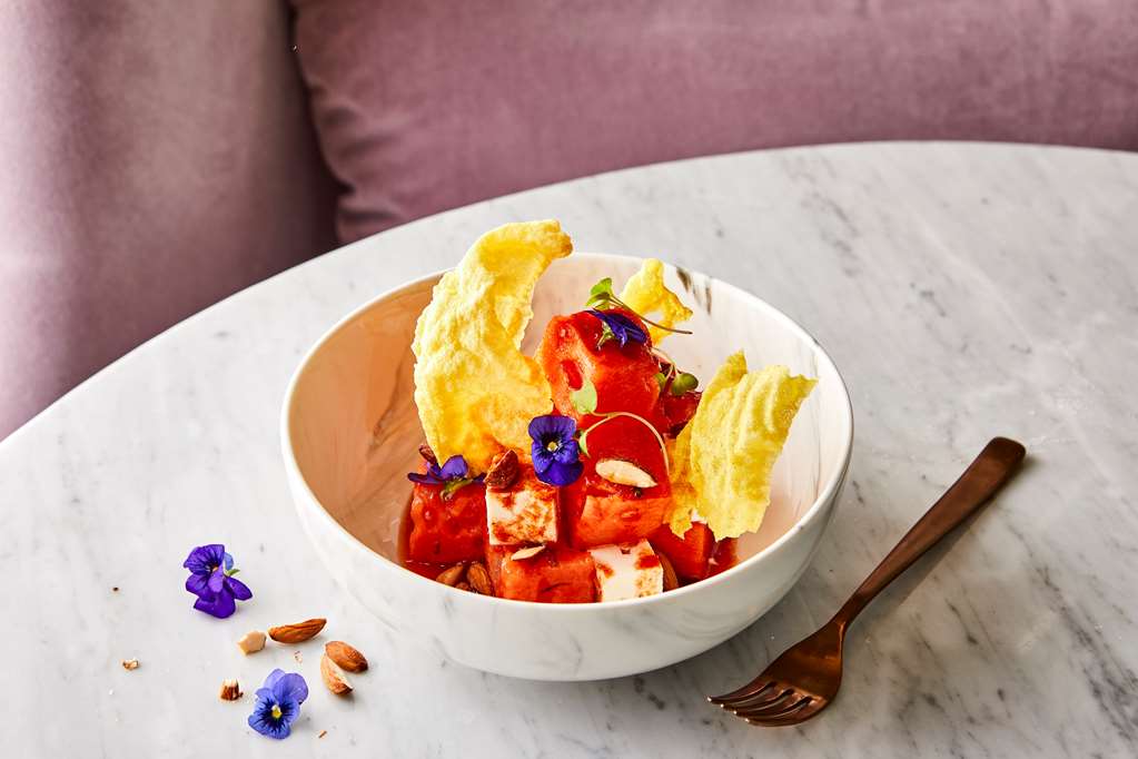 ANDAZ DUBAI THE PALM Restaurant