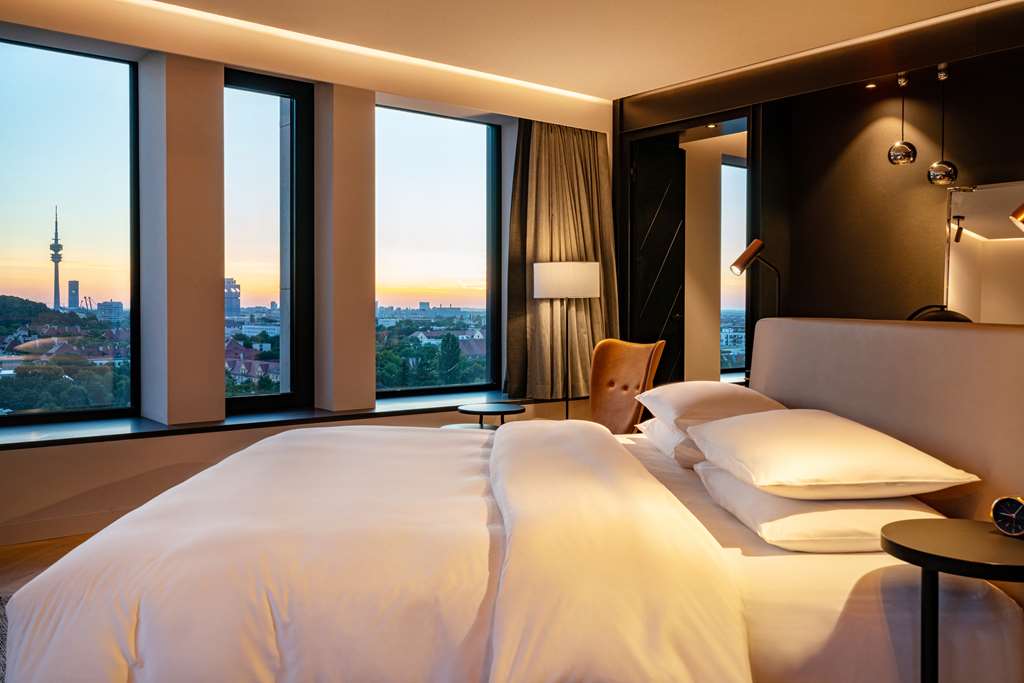 ANDAZ MUNICH SCHWABINGER TOR Suite