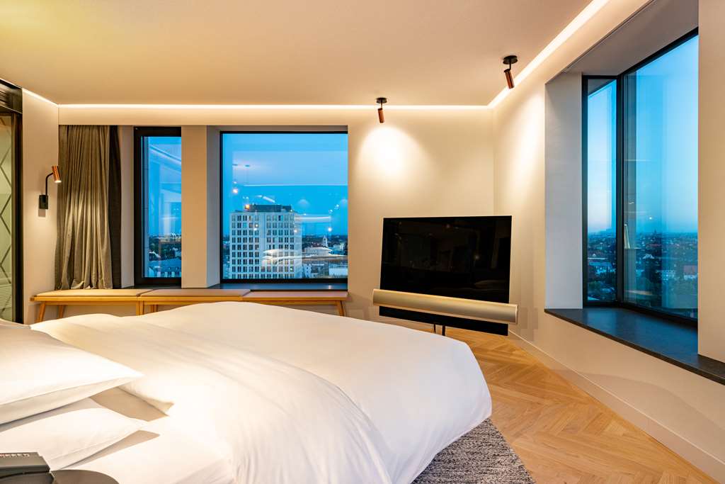 ANDAZ MUNICH SCHWABINGER TOR Suite