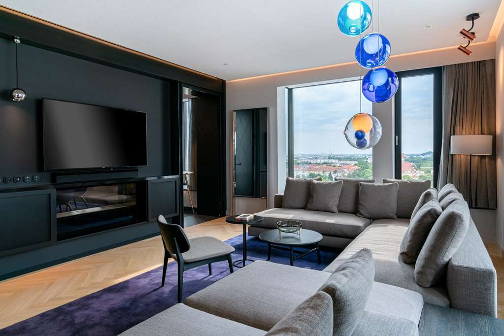 ANDAZ MUNICH SCHWABINGER TOR Suite