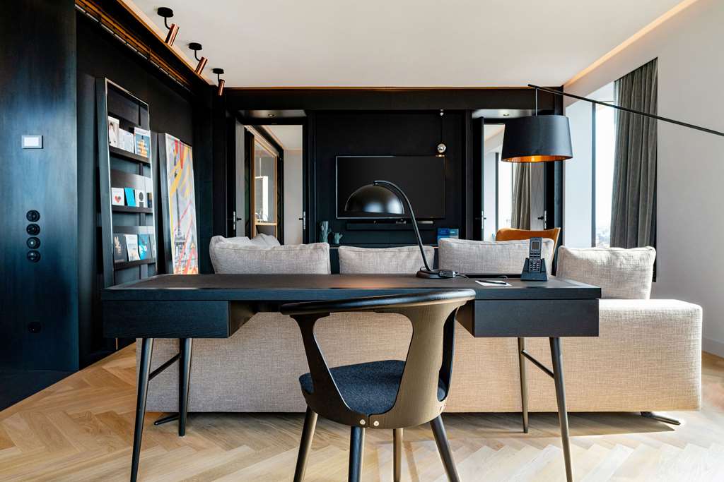 ANDAZ MUNICH SCHWABINGER TOR Suite