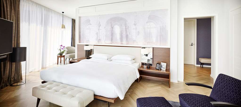 ANDAZ VIENNA AM BELVEDERE Suite
