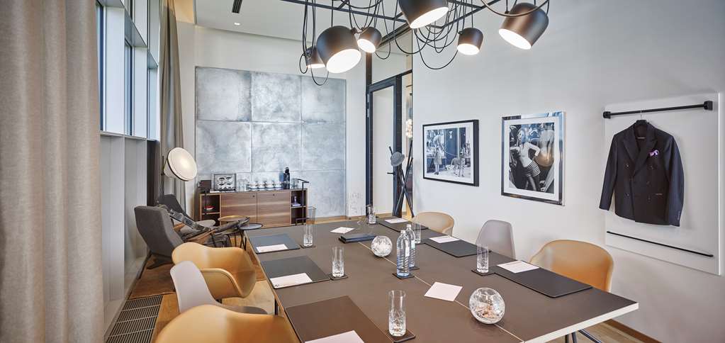 ANDAZ VIENNA AM BELVEDERE Meeting room