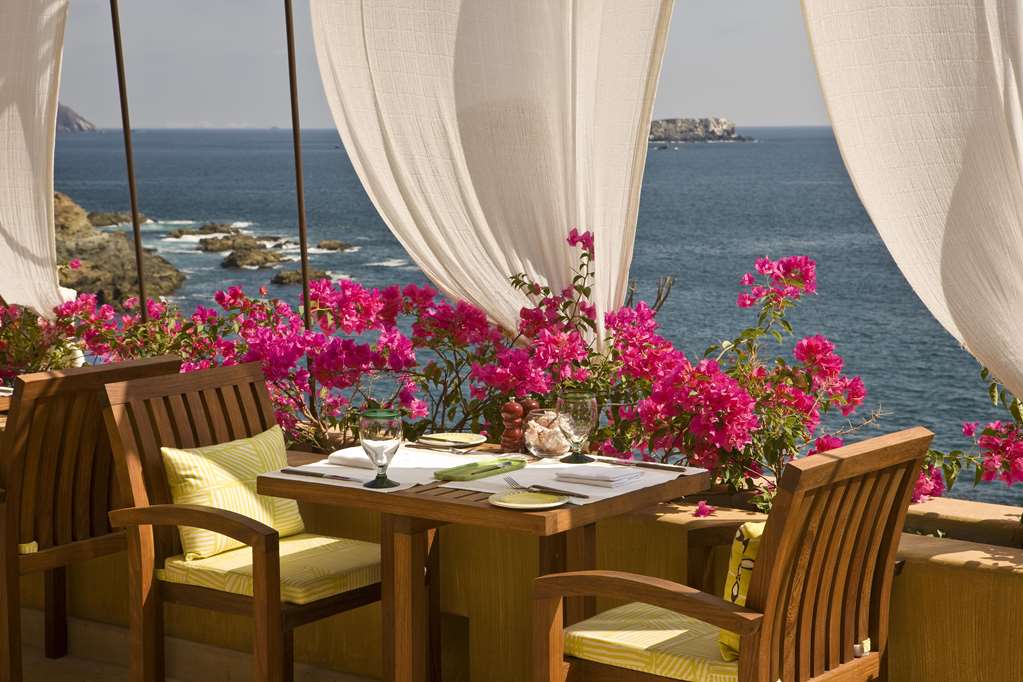 Cala de Mar Resort and Spa Ixtapa Restaurant