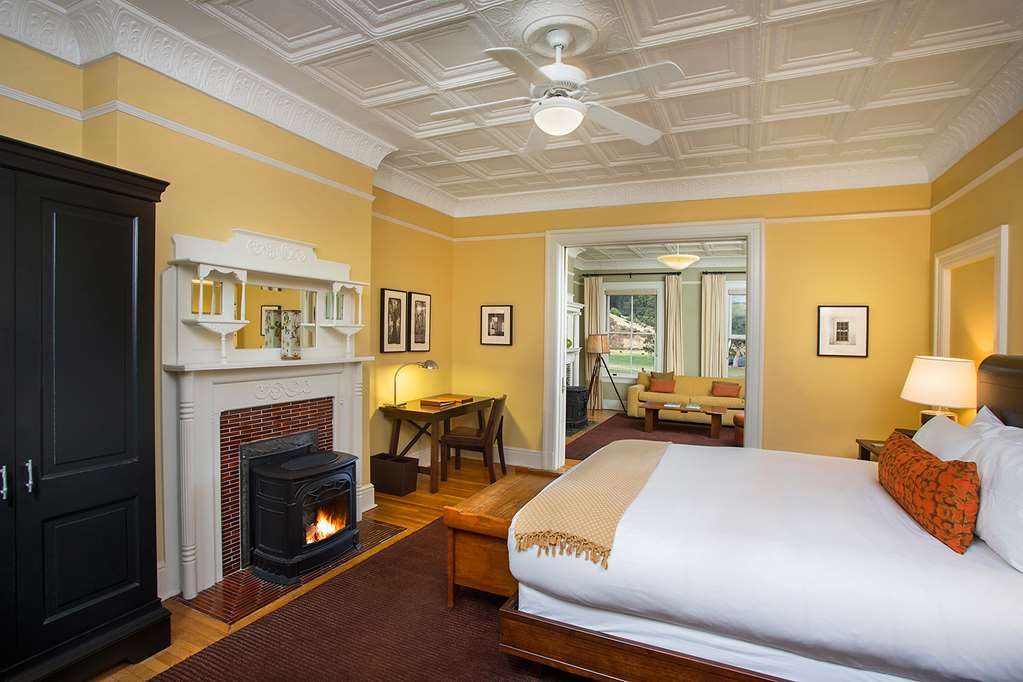 Cavallo Point Sausalito Historic King Deluxe Bedroom