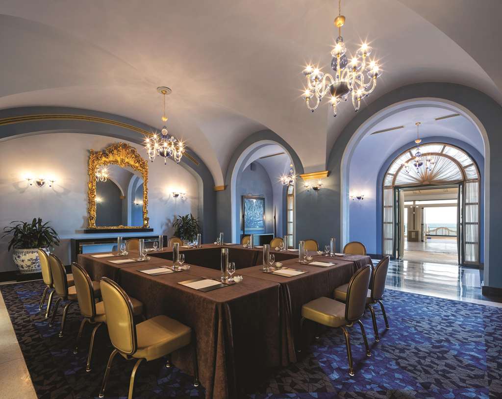 Condado Vanderbilt Hotel Meeting room