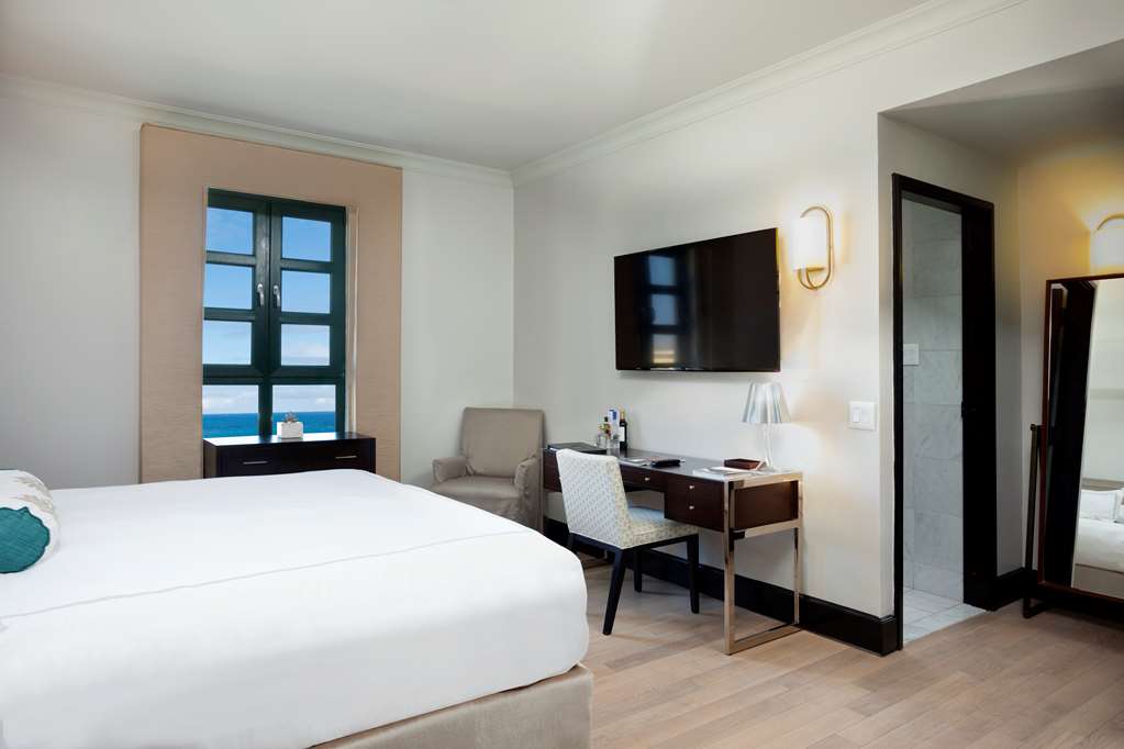 Condado Vanderbilt Hotel Ambassador Suite