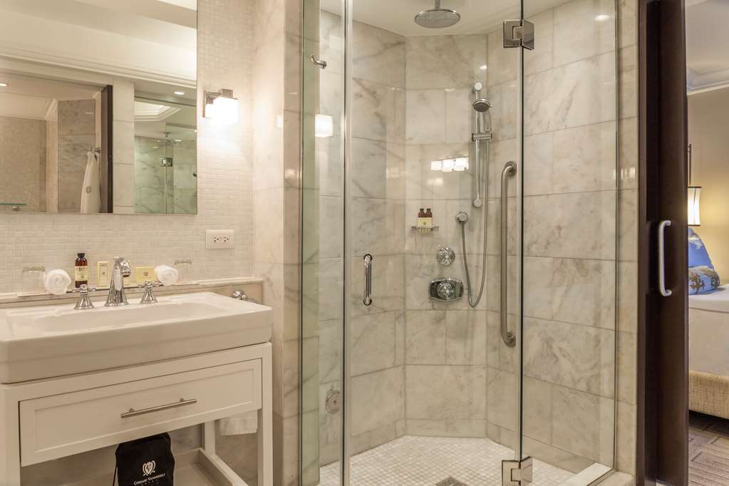 Condado Vanderbilt Hotel Commodore City View Suite
