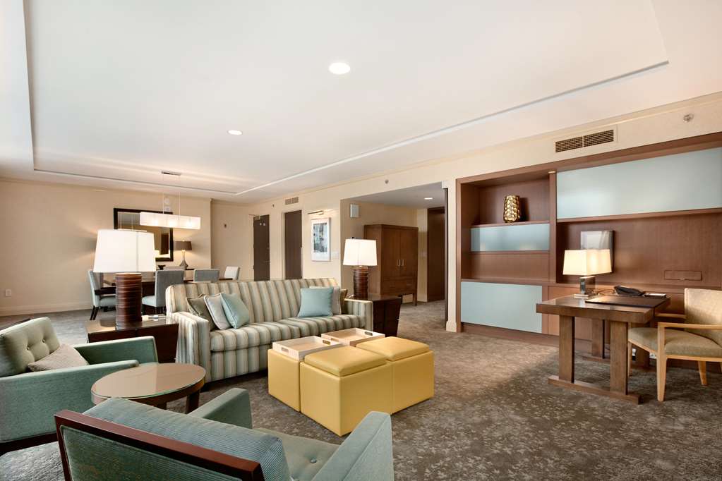 Fairmont Pittsburgh PGH-V-116.jpg
[PGH] [73709] [Suite] [Grand Luxury] [Pittsburgh] [US] [PA]