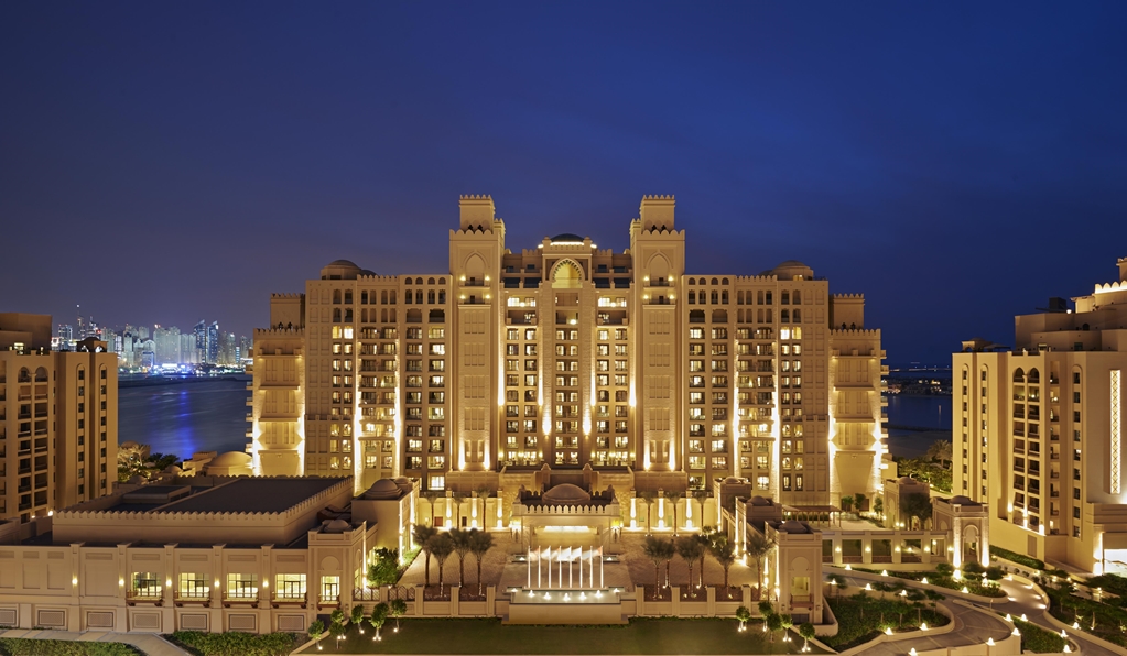 Fairmont The Palm Dubai Exterior view