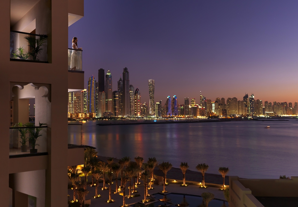 Fairmont The Palm Dubai Night Life Dubai Marina Skyline