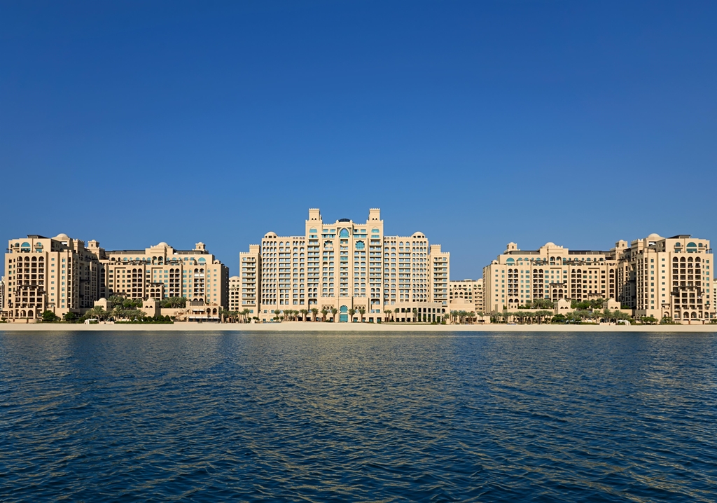 Fairmont The Palm Dubai Exterior view