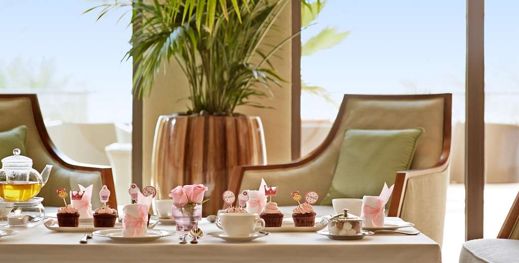 Fairmont The Palm Dubai PMI-219.jpg
[PMI-219.jpg] [PMI] [73711] [Bar/Lounge] [Afternoon tea setup in Mashrabiya Lounge] [Dubai] [AE]