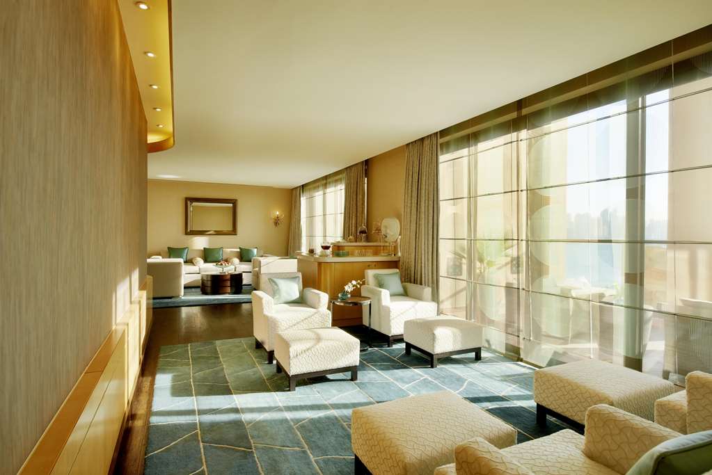 Fairmont The Palm Dubai PMI-095.jpg
[PMI-095.jpg] [Spa] [PMI-095.jpg] [PMI] [73711] [Dubai] [AE]