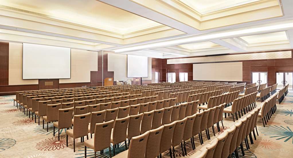 Fairmont The Palm Dubai PMI-027.jpg
[PMI] [73711] [PMI-027] [Dubai] [AE]