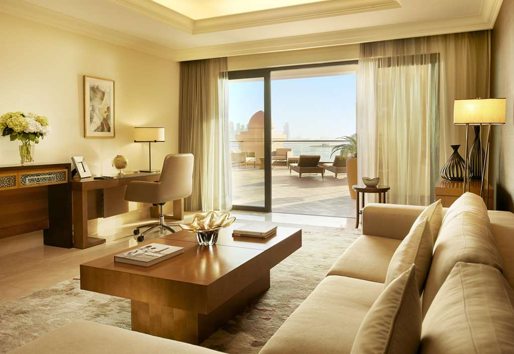Fairmont The Palm Dubai [PMI-103.jpg] [PMI] [73711] [PMI-103] [Dubai] [AE] [Suite] [Signature Suite]