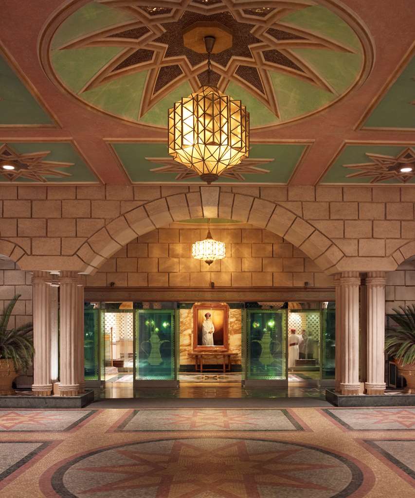 GRAND HYATT MUSCAT Lobby view