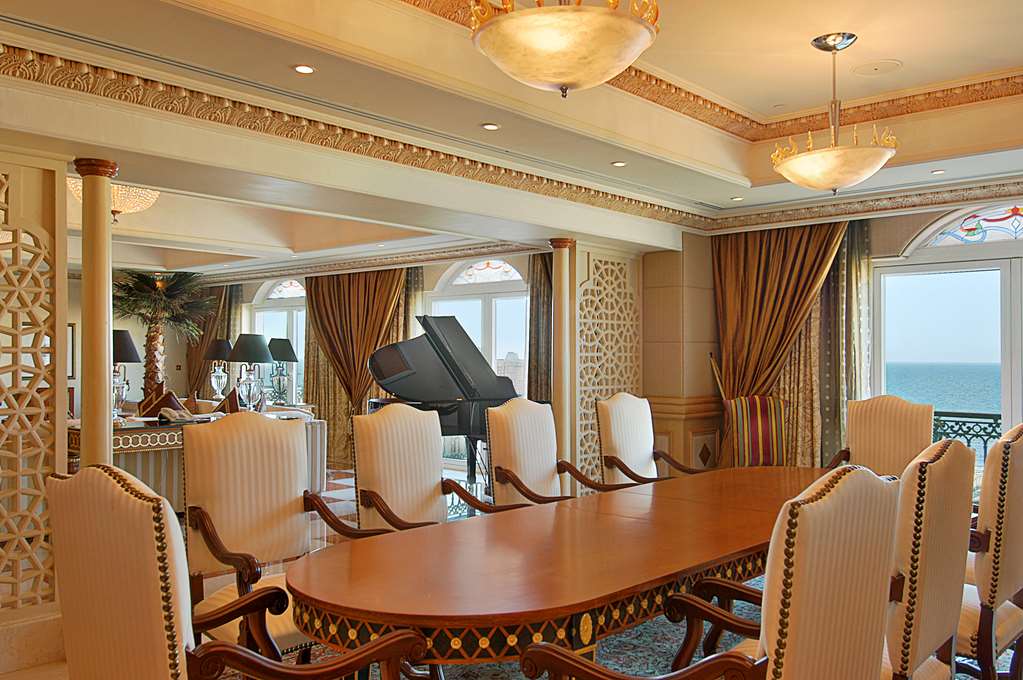 GRAND HYATT MUSCAT Suite