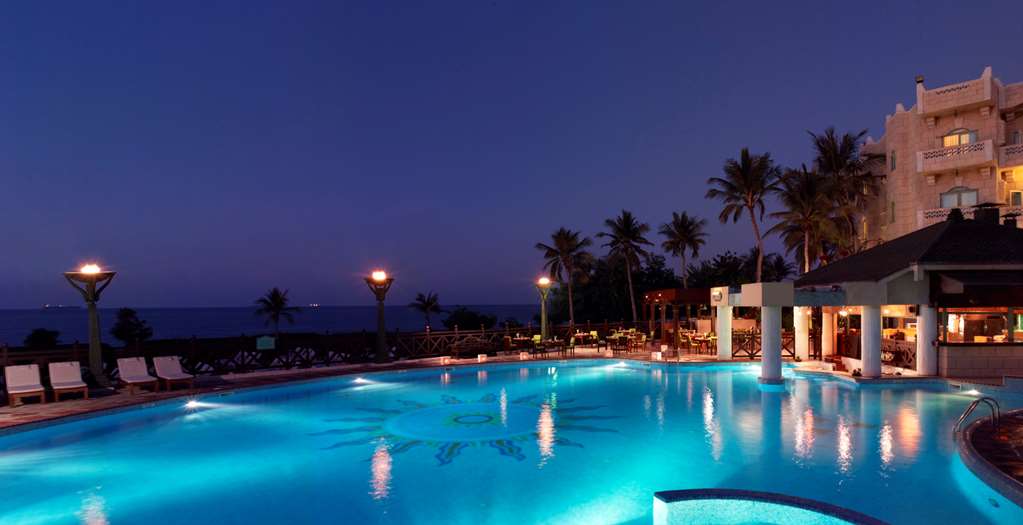 GRAND HYATT MUSCAT Pool view