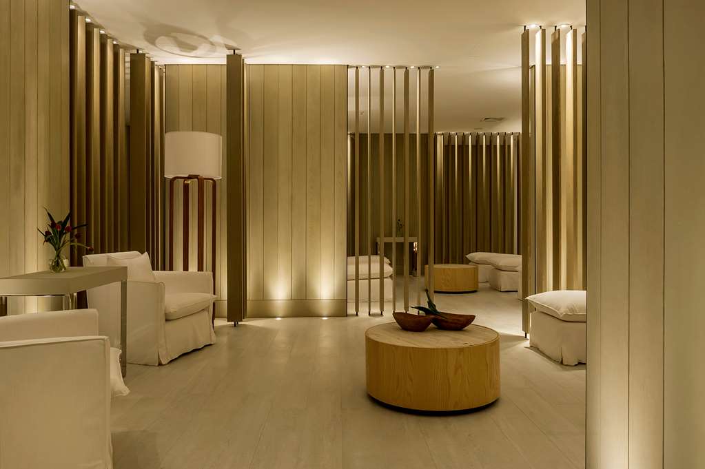 GRAND HYATT RIO DE JANEIRO Grand-Hyatt-Rio-de-Janeiro-P168-Atiaia-Spa-Relaxation-Room-Ambaince.masthead-feature-panel-medium.jpg