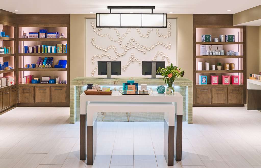 GRAND HYATT VAIL EGEGH P Spa Reception Boutique