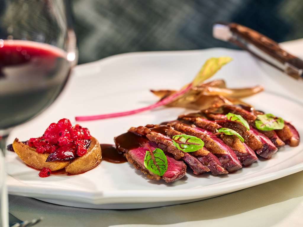 GRAND HYATT VAIL EGEGH P Gessner Duck Breast