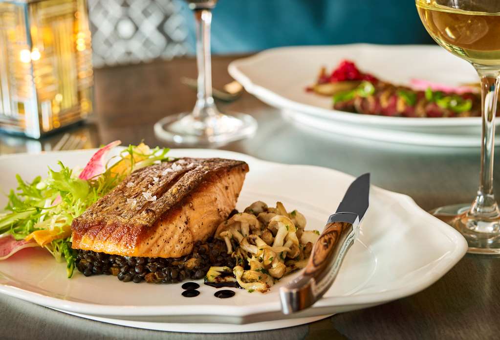 GRAND HYATT VAIL EGEGH P Gessner Salmon Filet