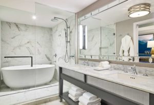 GRAND HYATT VAIL EGEGH P Five Fixture Guestroom Bathroom