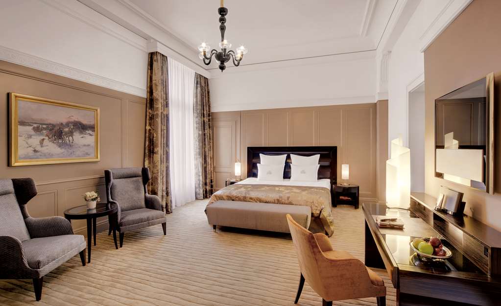 Hotel Atlantic Kempinski Hamburg Deluxe Suite_5.tif