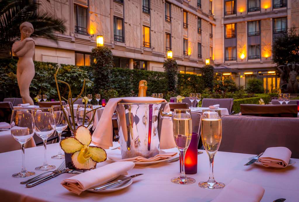 Hotel du Collectionneur Arc de Triomphe Paris Restaurant