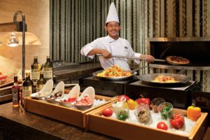 Hotel Indonesia Kempinski Jakarta JKT1_Signatures Restaurant Chef.tif