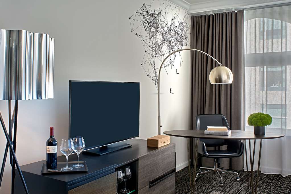 Hotel Zelos San Francisco Desk and TV in the Deluxe Double Guestroom