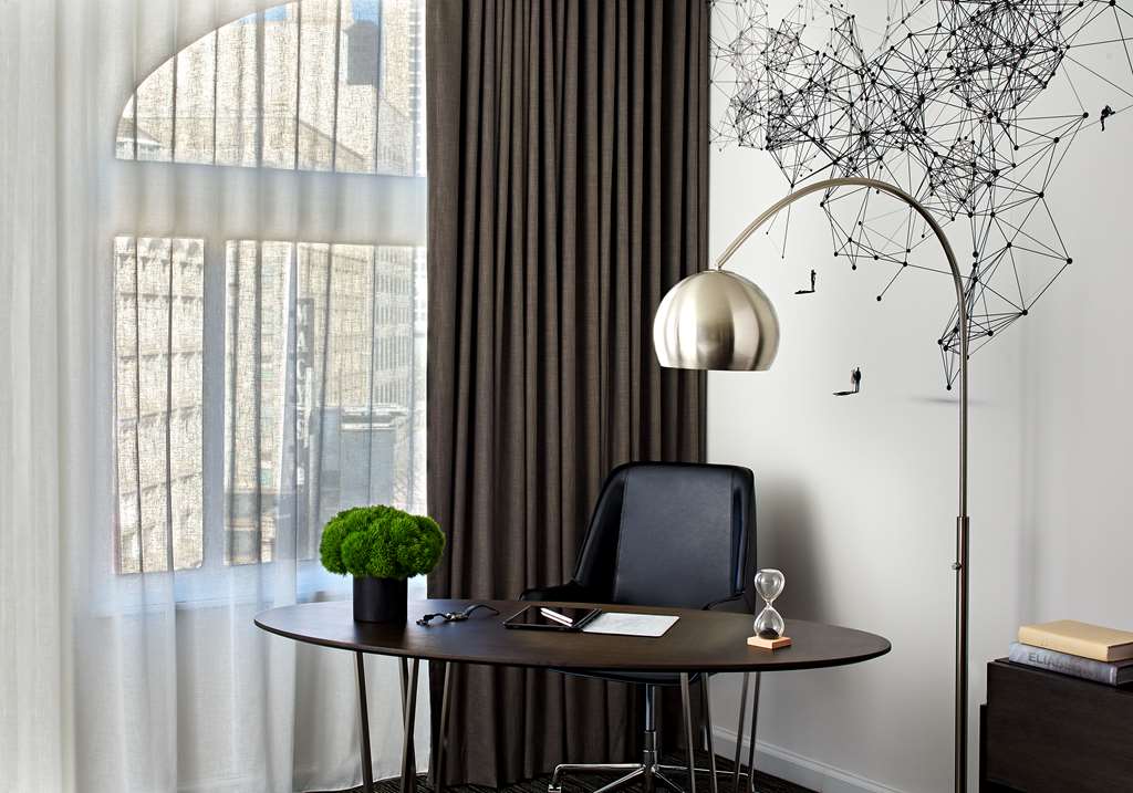 Hotel Zelos San Francisco Desk in the Executive King Guestroom