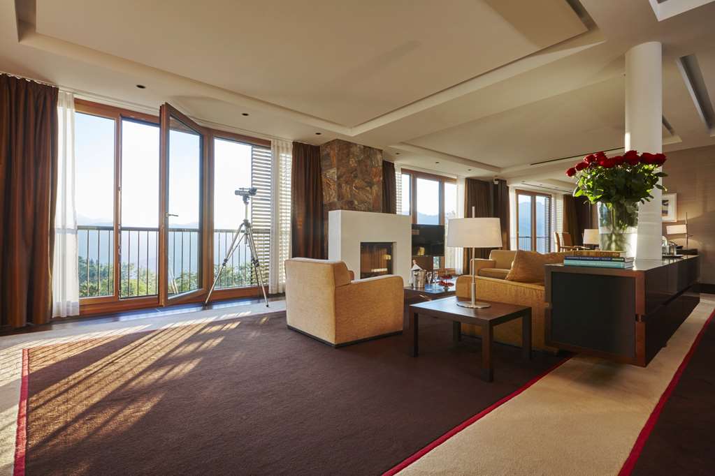 Kempinski Hotel Berchtesgarden SZG1_Presidential Suite (7).jpg