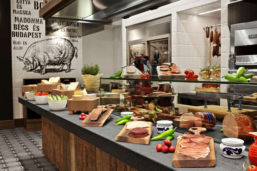 Kempinski Hotel Corvinus Budapest ES-Bisztro-Breakfast-Kempinski-Hotel-Corvinus-Budapest.jpg