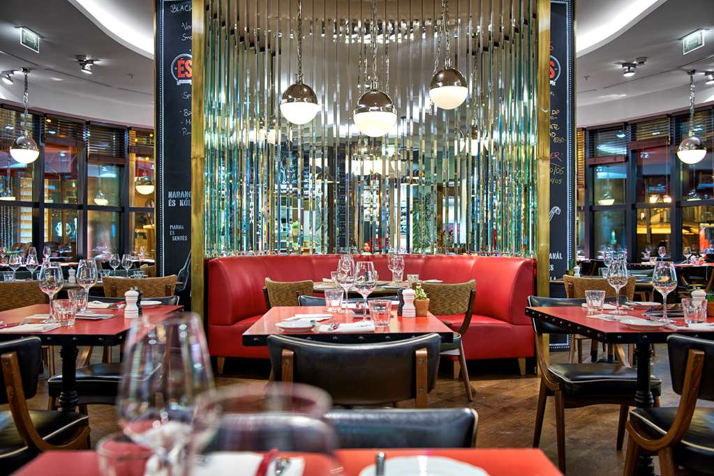 Kempinski Hotel Corvinus Budapest ES-Bisztro.jpg