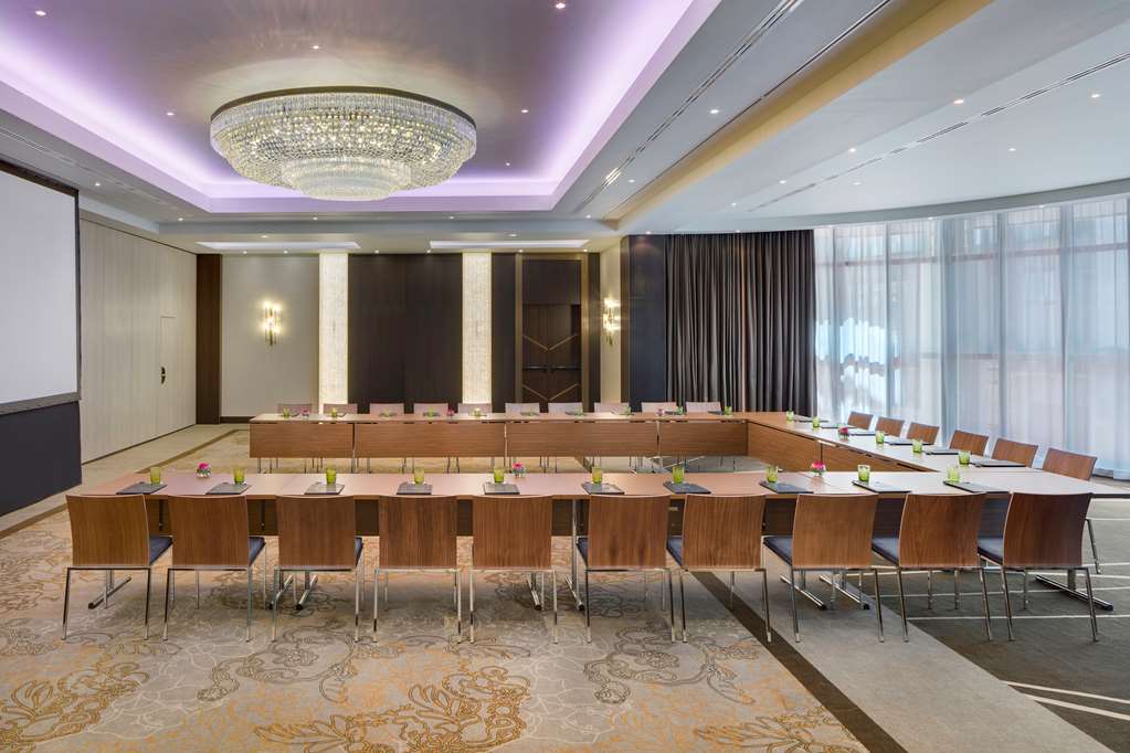 Kempinski Hotel Corvinus Budapest Meeting-Room-One.jpg